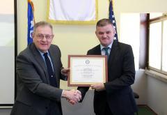 Mostar: Dodjeljen IADLEST certifikat Agenciji za školovanje i stručno usavršavanje kadrova